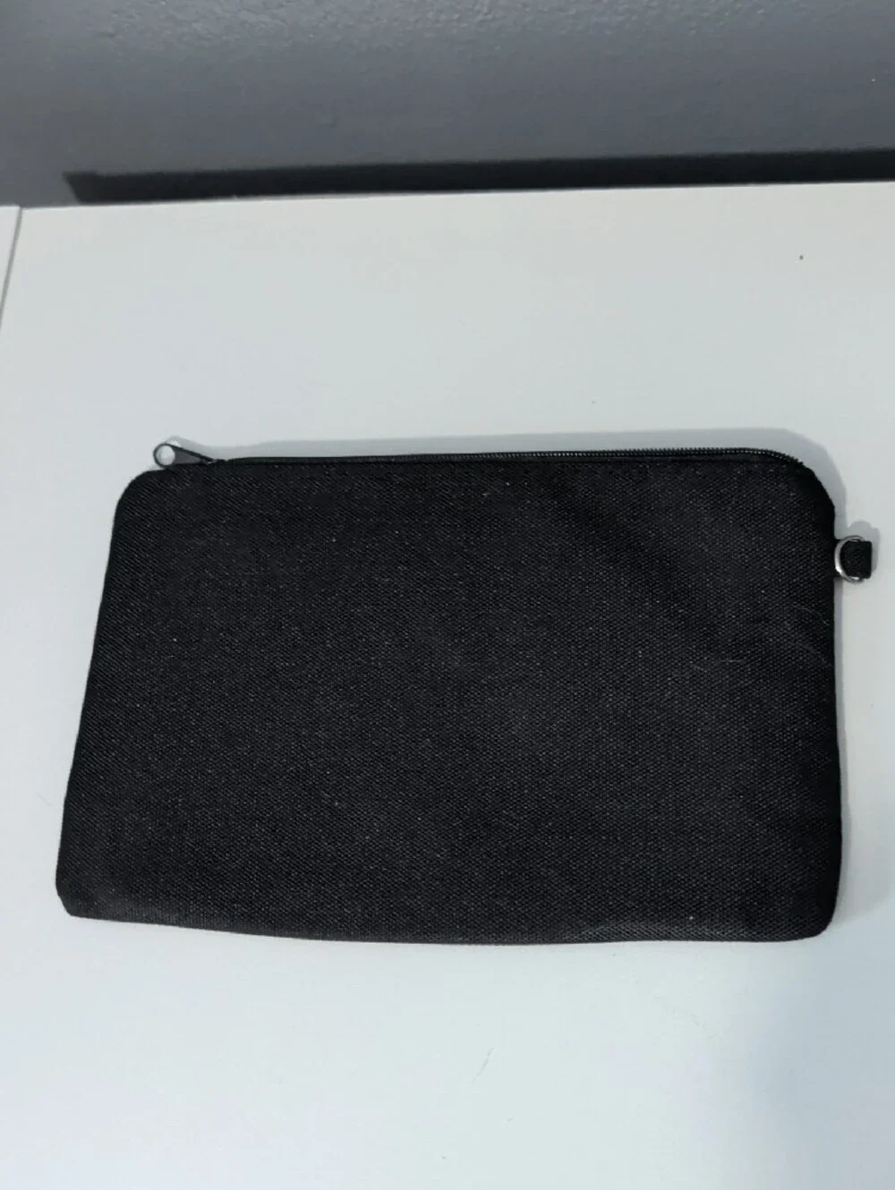 Harry Potter Hedwig Zip Pouch in Burgundy